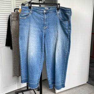 High rise wide leg crop stretch jean